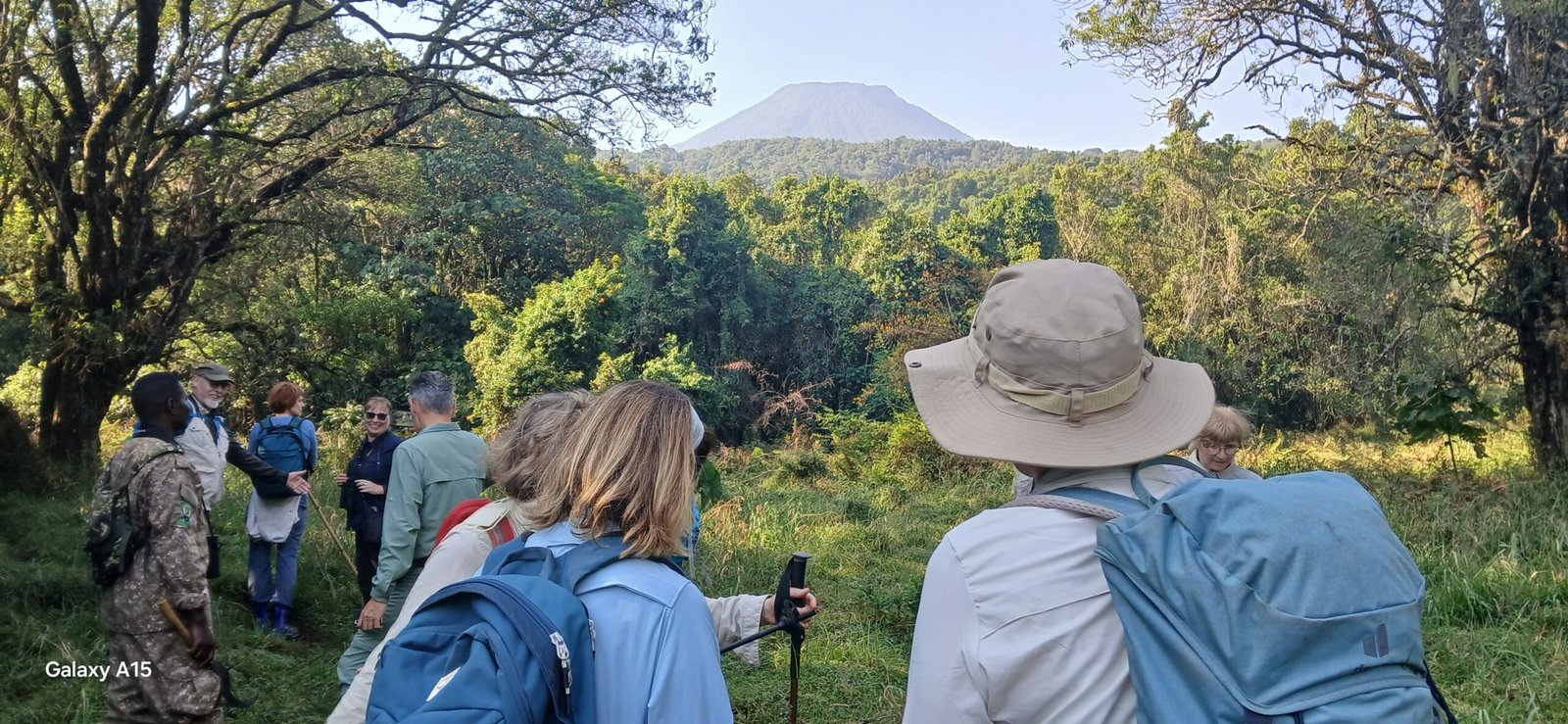 Local Orugano guide with guests on a Bwindi forest trail